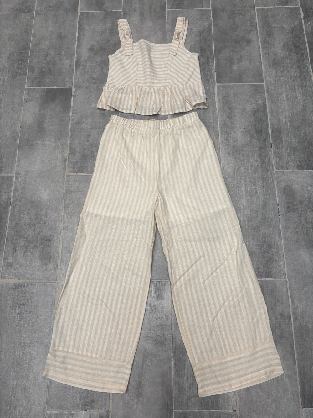 btween NWOT Khaki White Stripes Linen Matching Too Pants Size 7